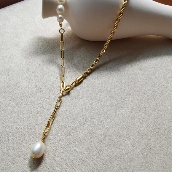 18K Gold Plated Freshwater Pearl Necklace - Picture 9 of 10